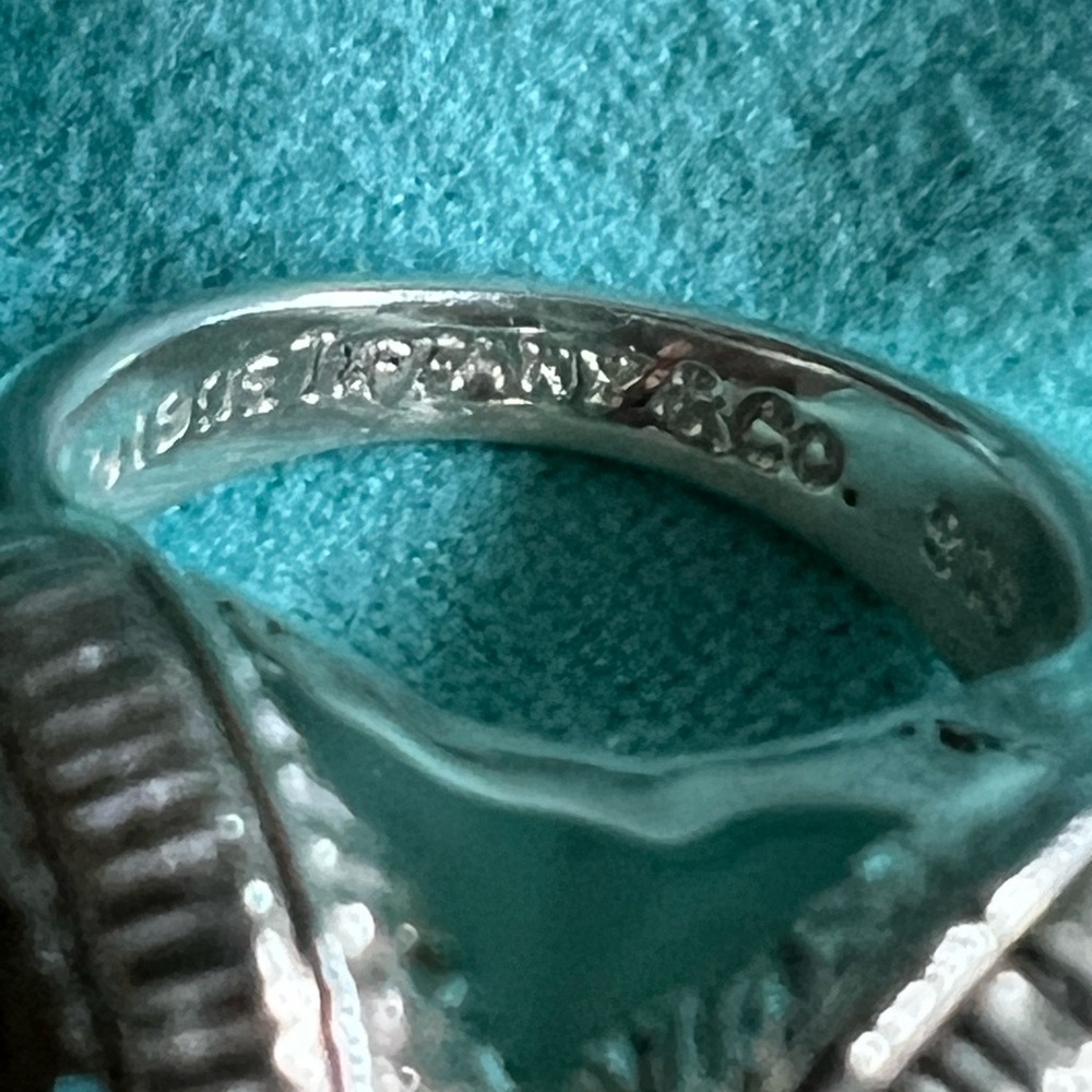 🌸🌸 Authentic Tiffany & Co. RARE Ram Head Knocker Ring - Picture 9 of 16